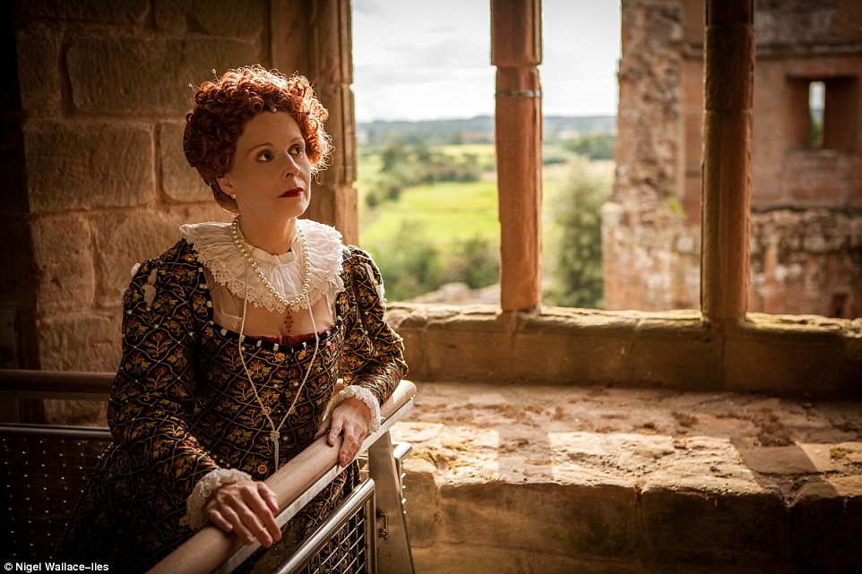 1409849453758_wps_34_Kenilworth_Castle